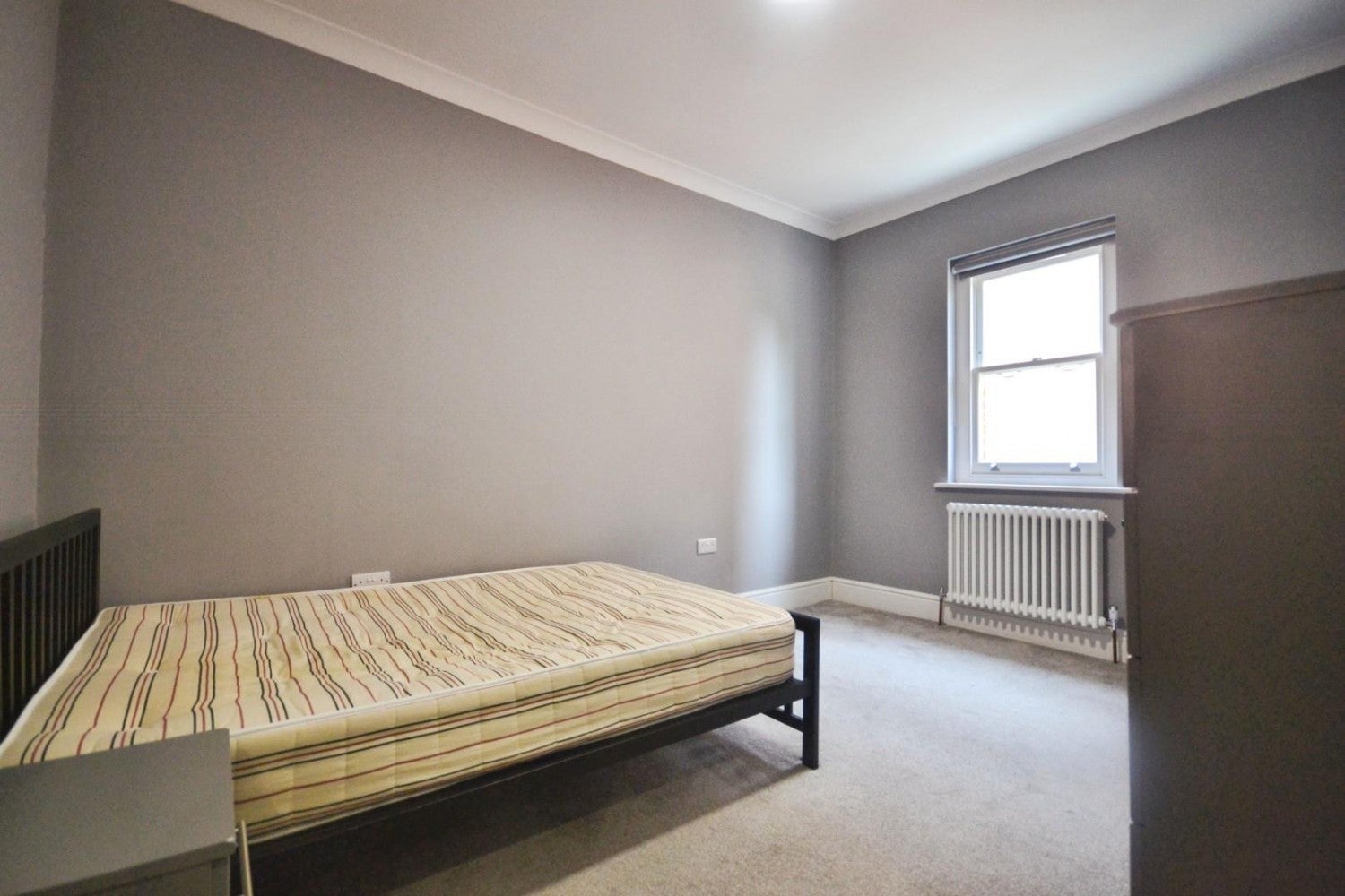 Flat Addington Road in Reading