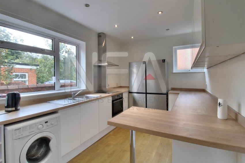 Room Ormsby Street in Reading