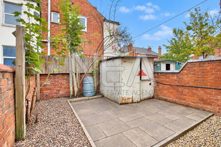 Room Ormsby Street in Reading
