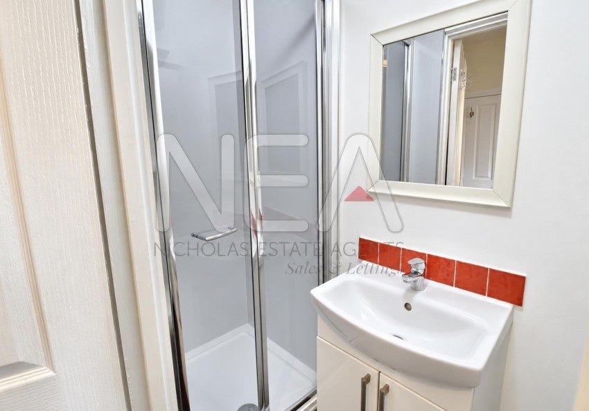 Room Ormsby Street in Reading