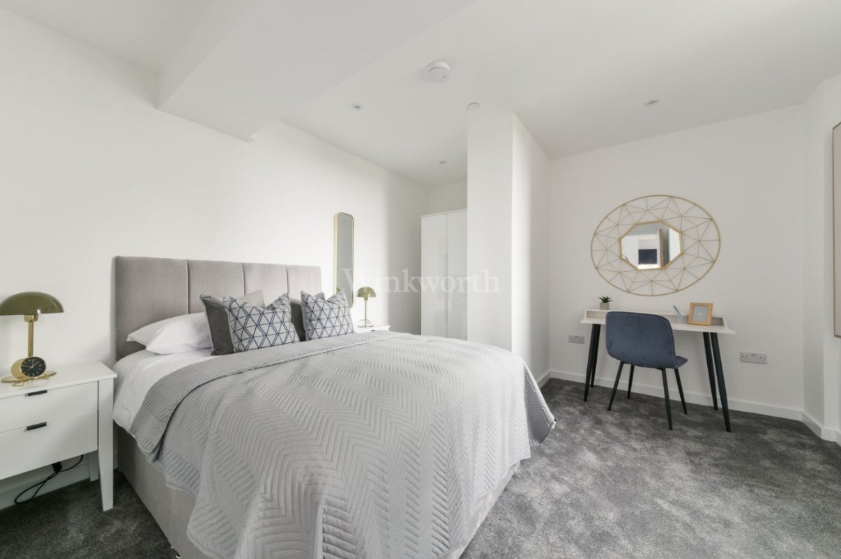 Flat Beckenham Road in Greater London
