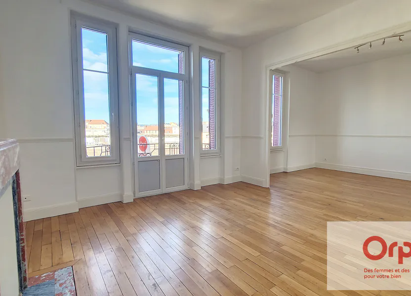 Flat Rue Chantoiseau in Montluçon