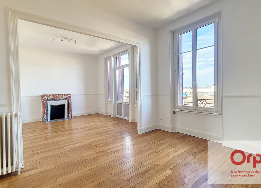 Flat Rue Chantoiseau in Montluçon