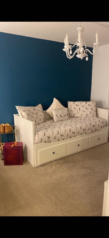 Room Bonnybridge Drive in City of Edinburgh