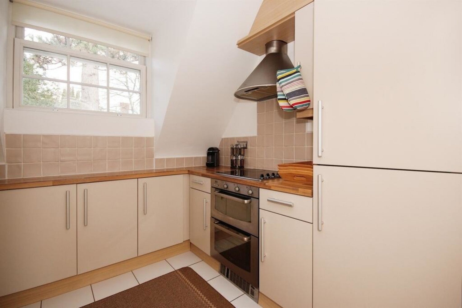 Flat John Cullis Gardens in Royal Leamington Spa