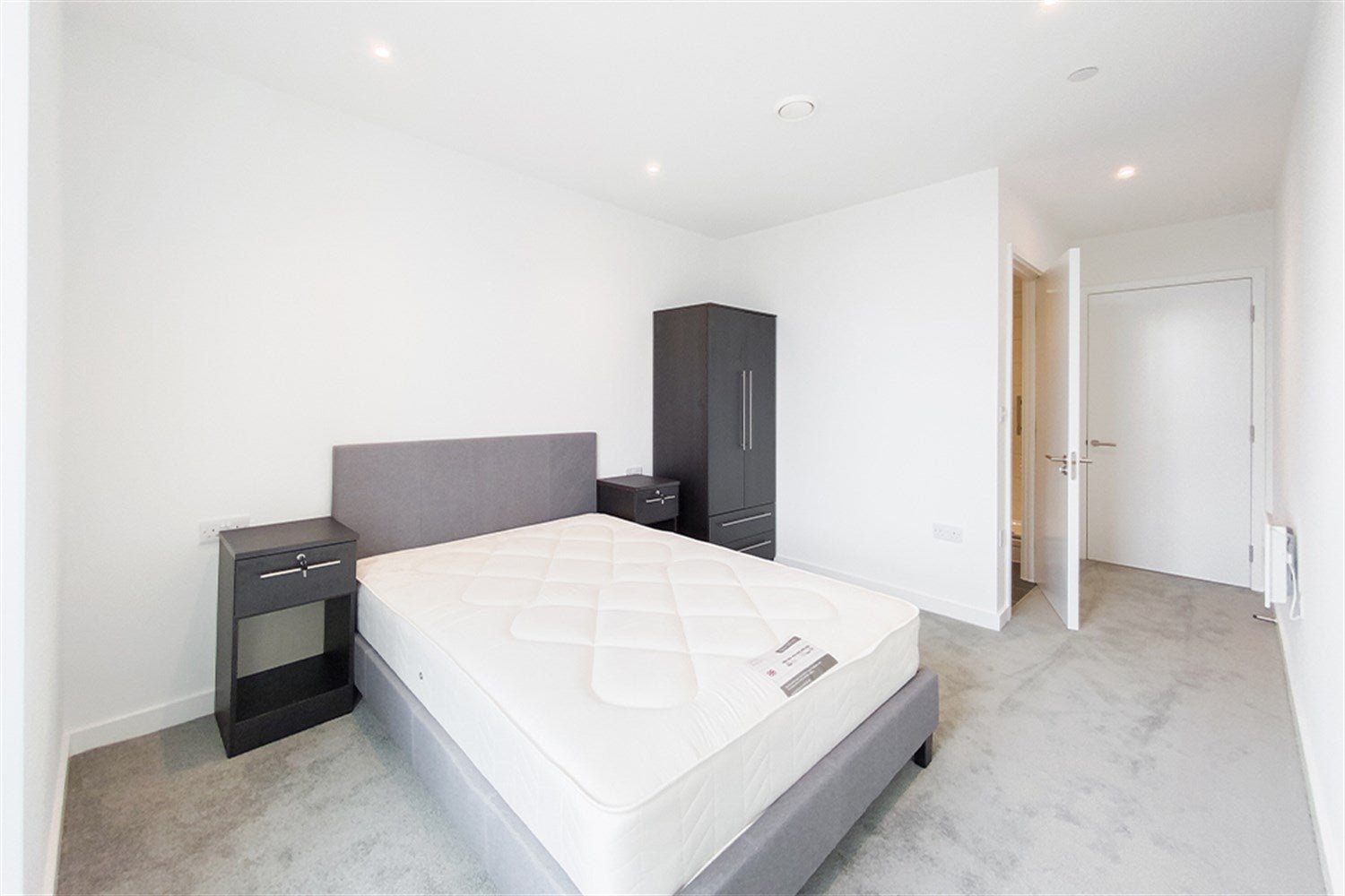 Flat Brooklands Station Approach in Sale