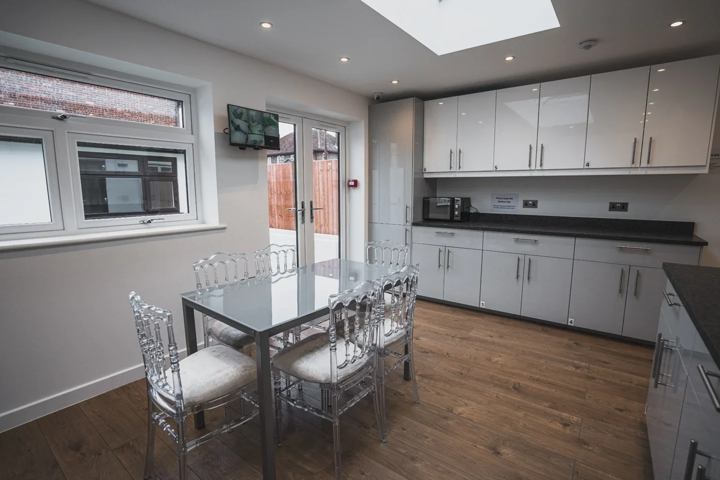 Room St. Olave's Walk in Greater London