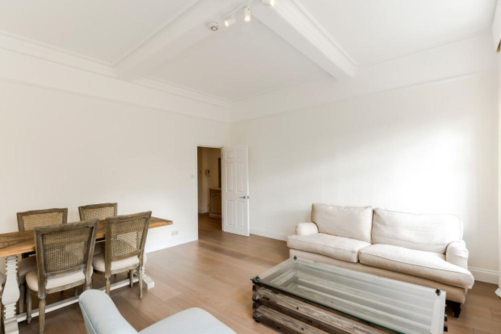Flat Allsop Place in City of Westminster