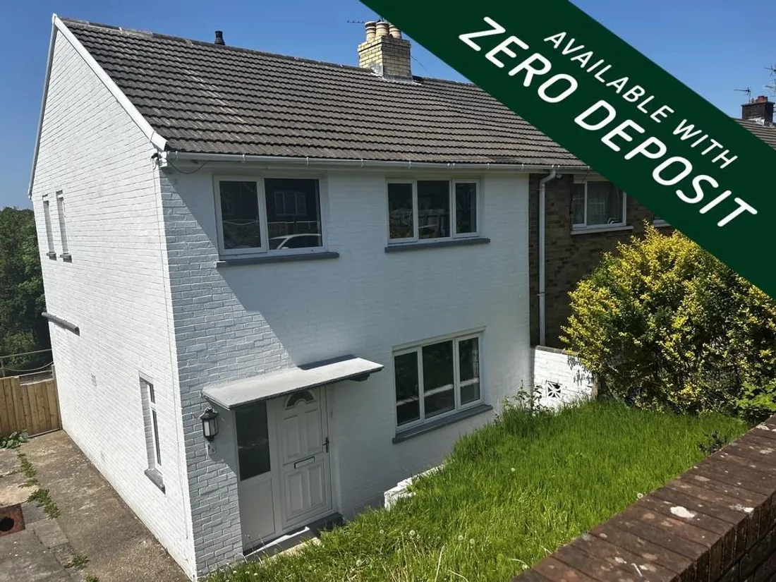 House Aneurin Avenue in Pengam