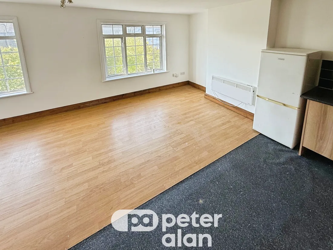 Flat Sanquhar Street in Cardiff