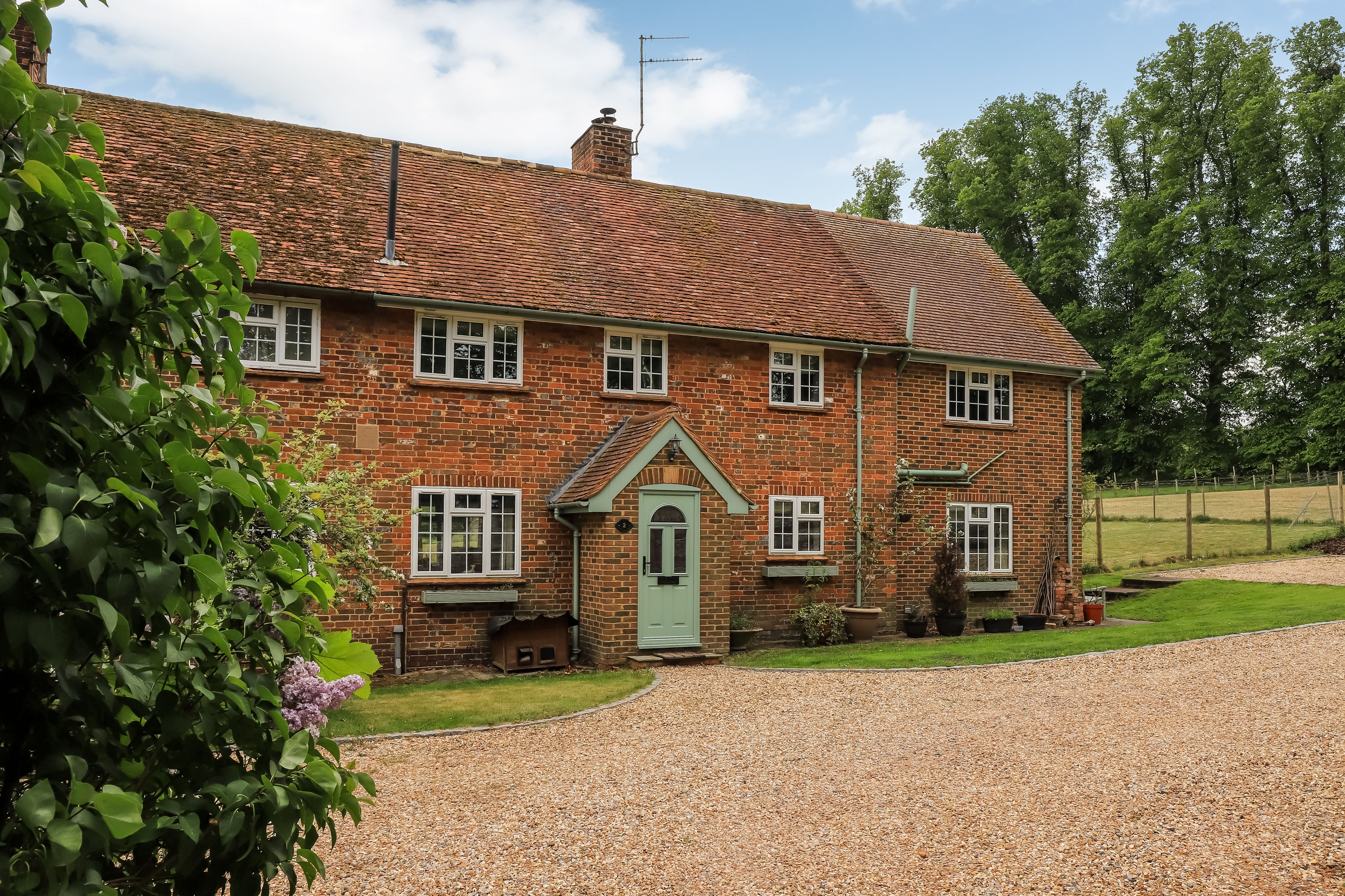 House Broad Walk in Basingstoke and Deane