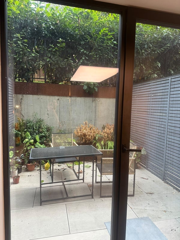 Flat Willesden Lane in Greater London