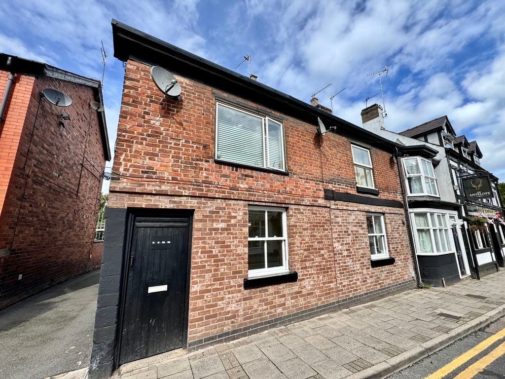 Flat Lawton Street in Congleton
