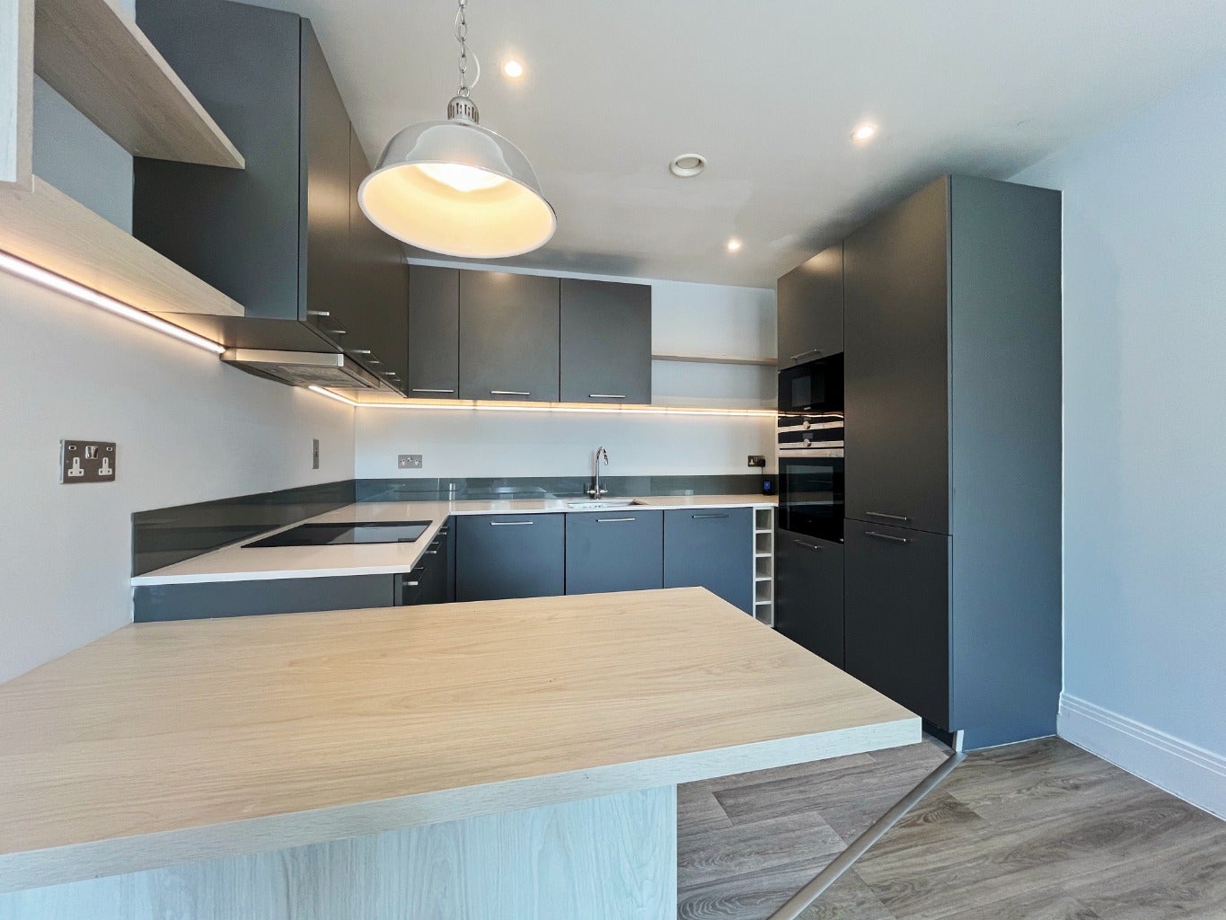 Flat Marlow Road in Maidenhead