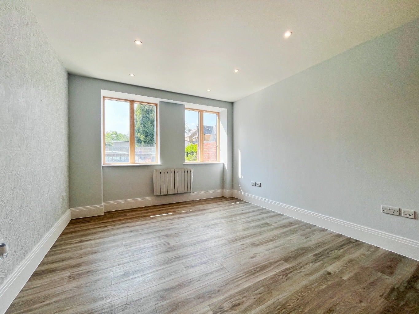 Flat Marlow Road in Maidenhead