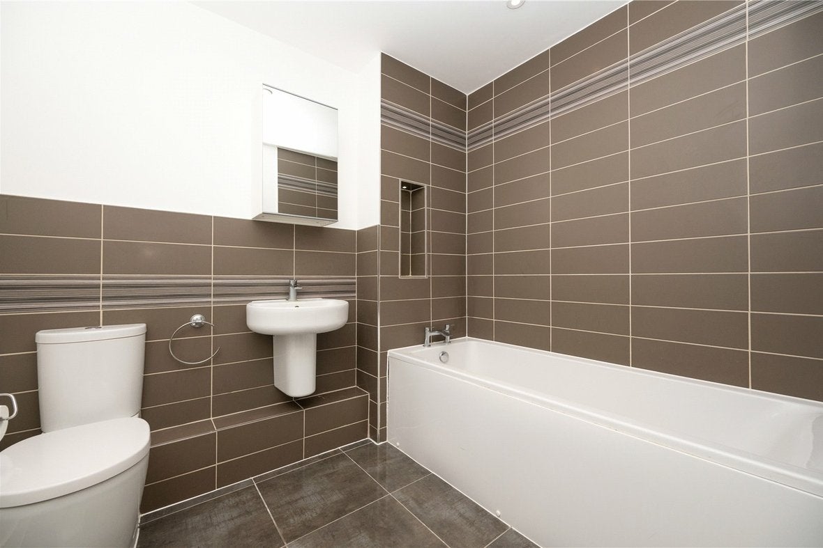 Flat Newsom Place in St Albans