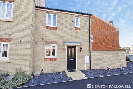 House Bath Close in South Kesteven