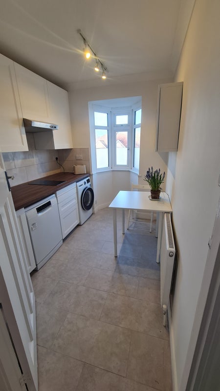 Room Ravensbourne Avenue in Greater London