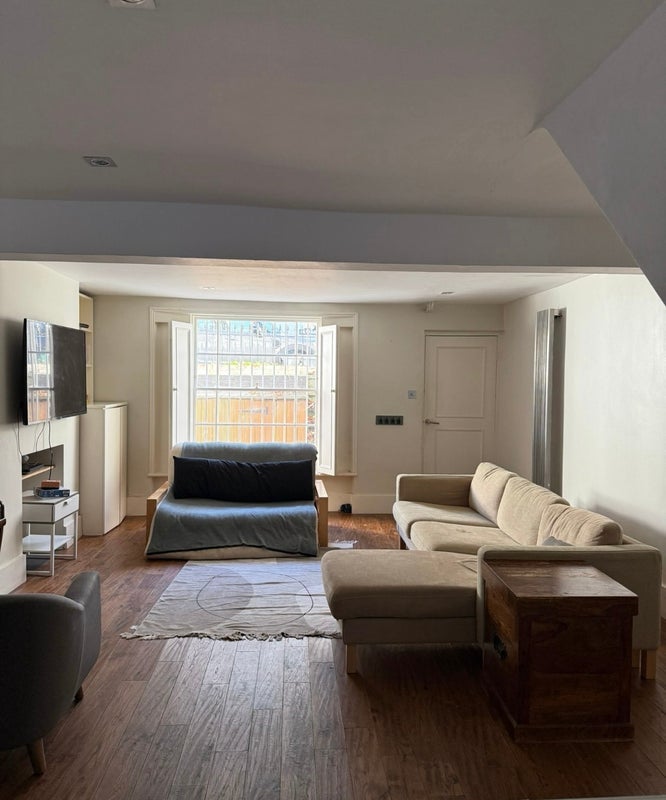 Room Shakspeare Walk in Greater London