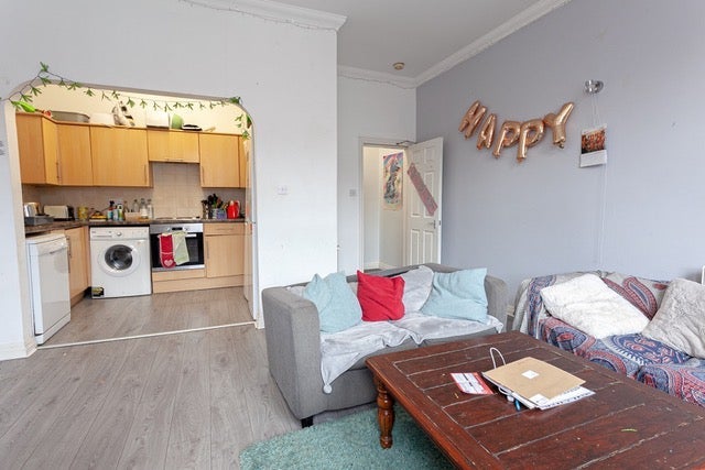 Flat Wilmslow Road in Manchester