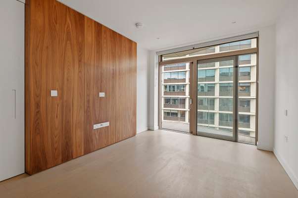 Flat Handyside Street in Greater London