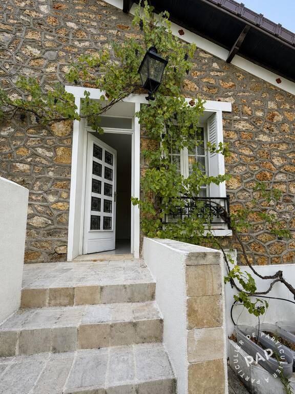 Flat Avenue de Bures Cottage in Bures-sur-Yvette