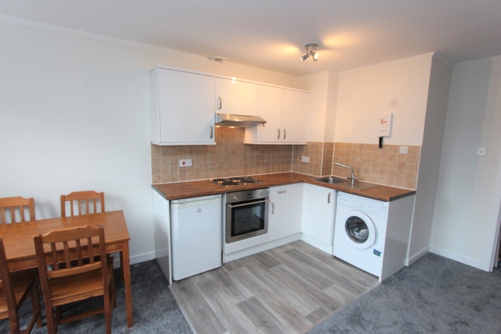 Flat Murieston Road in City of Edinburgh
