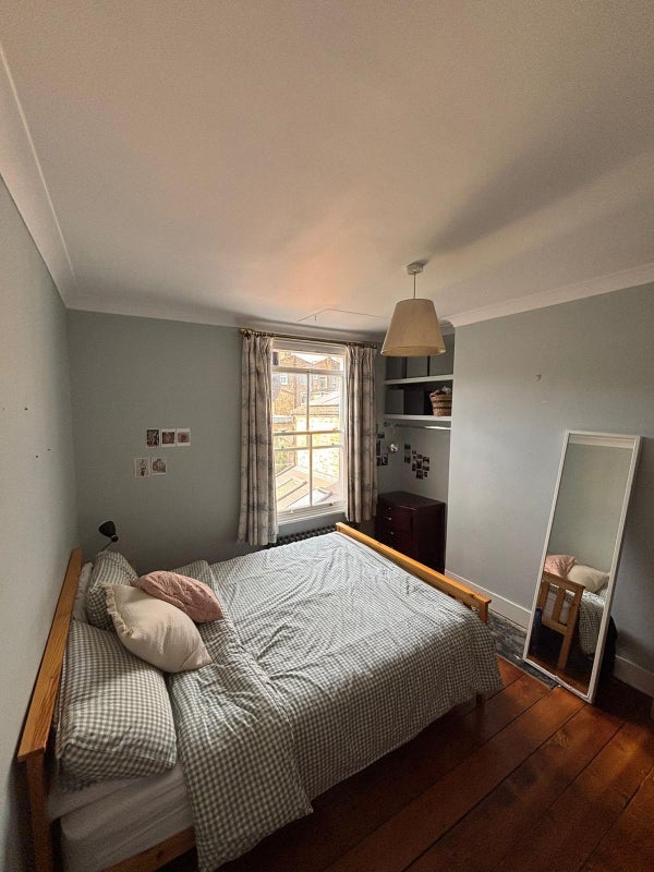 Room Clifden Road in Greater London