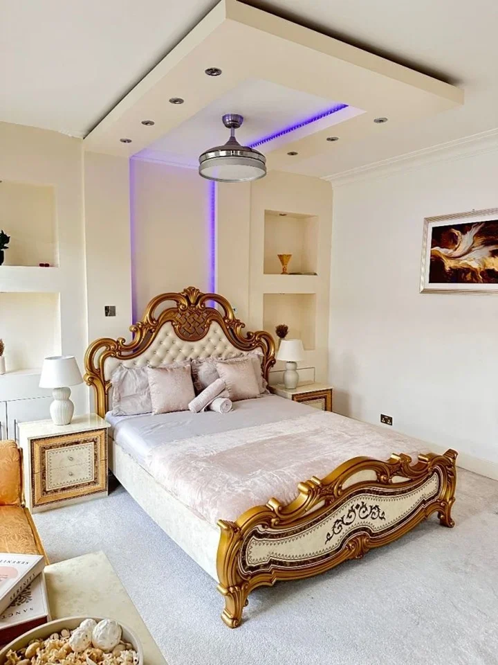 Room Leander Road in Greater London