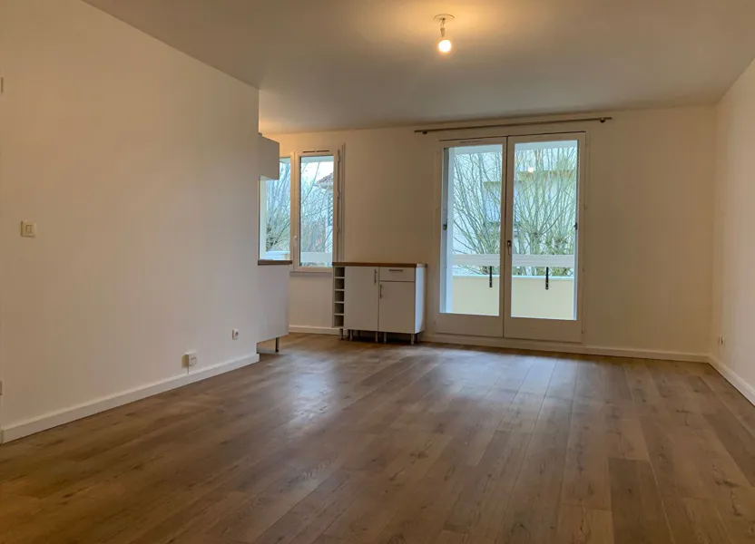 Flat Résidence Guillaume de Voisin in Gif-sur-Yvette