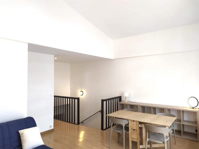 Flat Place Robert Schuman in Montigny-le-Bretonneux