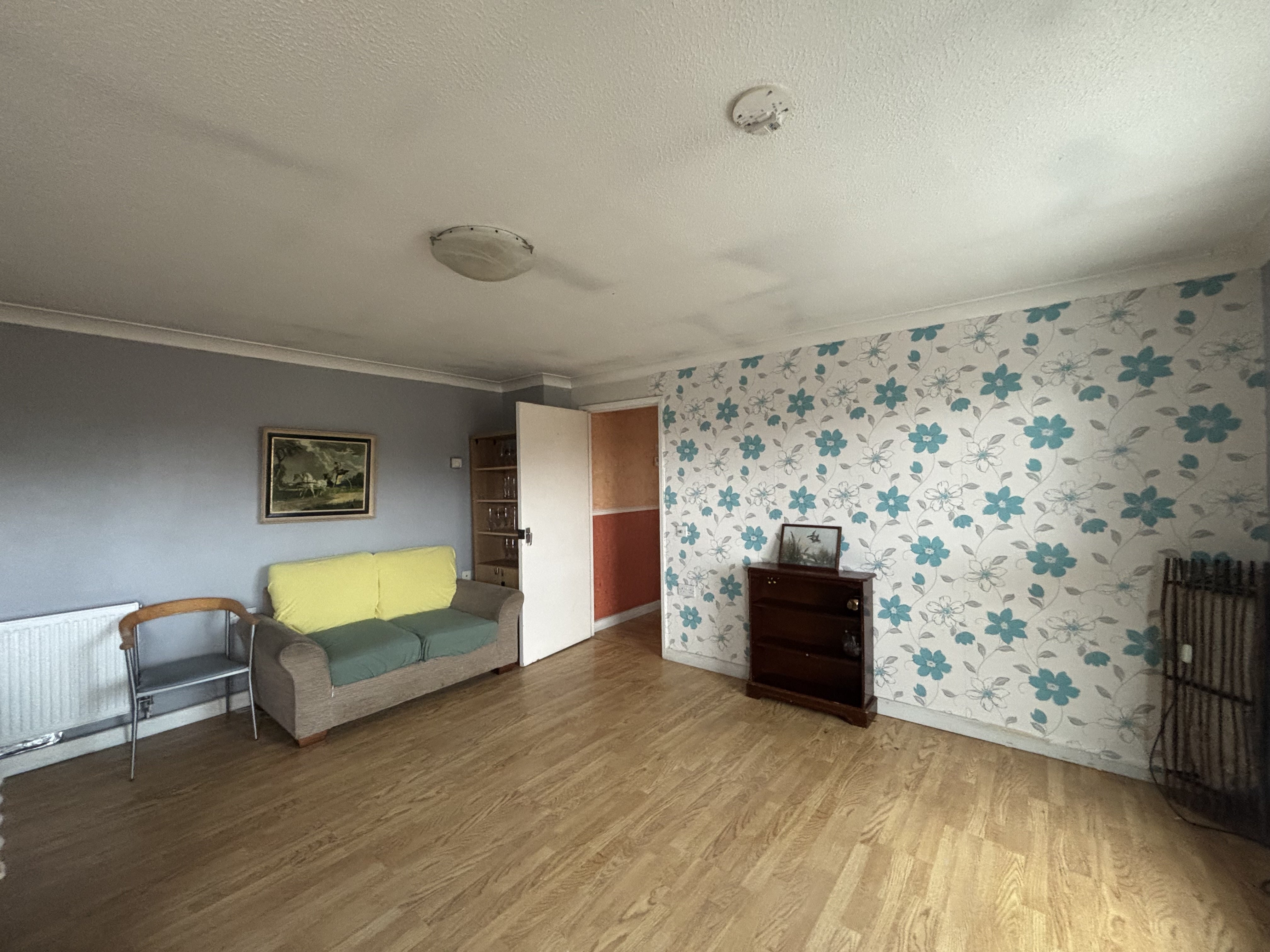 Flat Plumstead Avenue in Milton Keynes