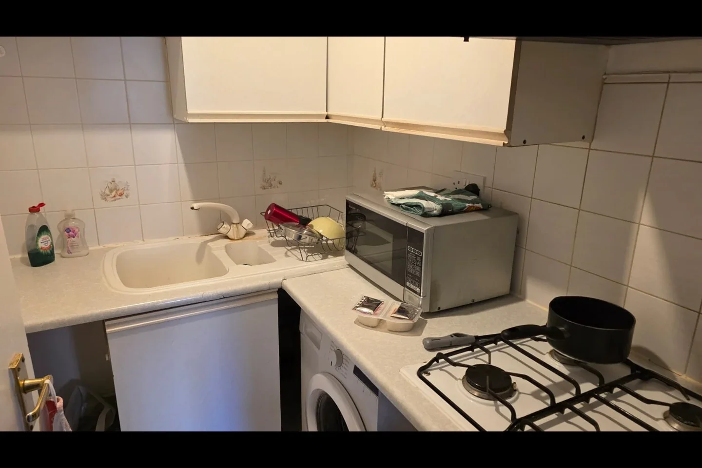 Flat Perham Road in Greater London