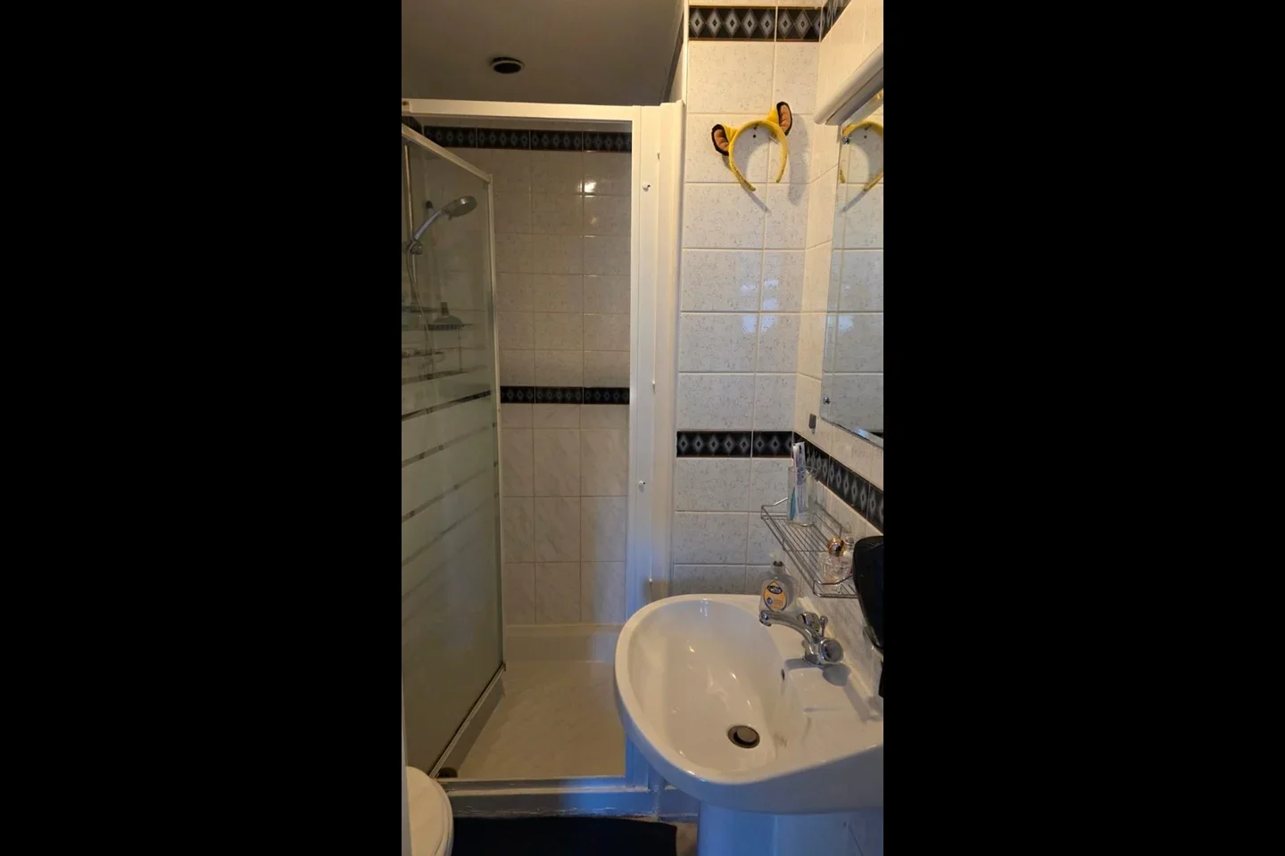 Flat Perham Road in Greater London