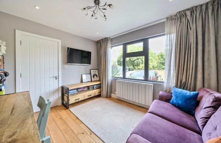 Room Mottingham Lane in Greater London
