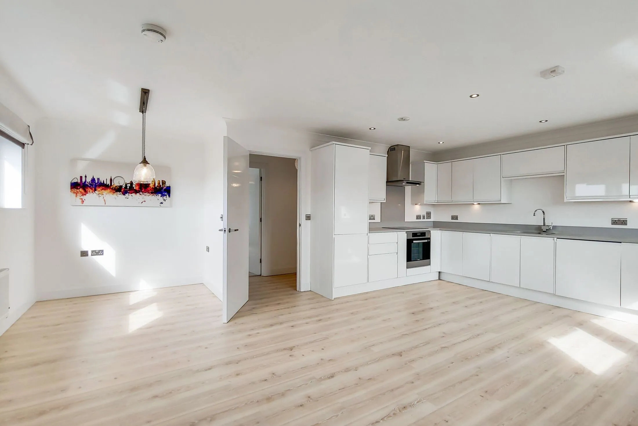 Flat Hardinge Street in Greater London