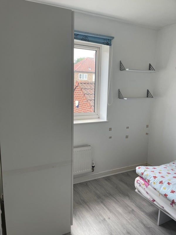 Room John Hall Close in Bristol