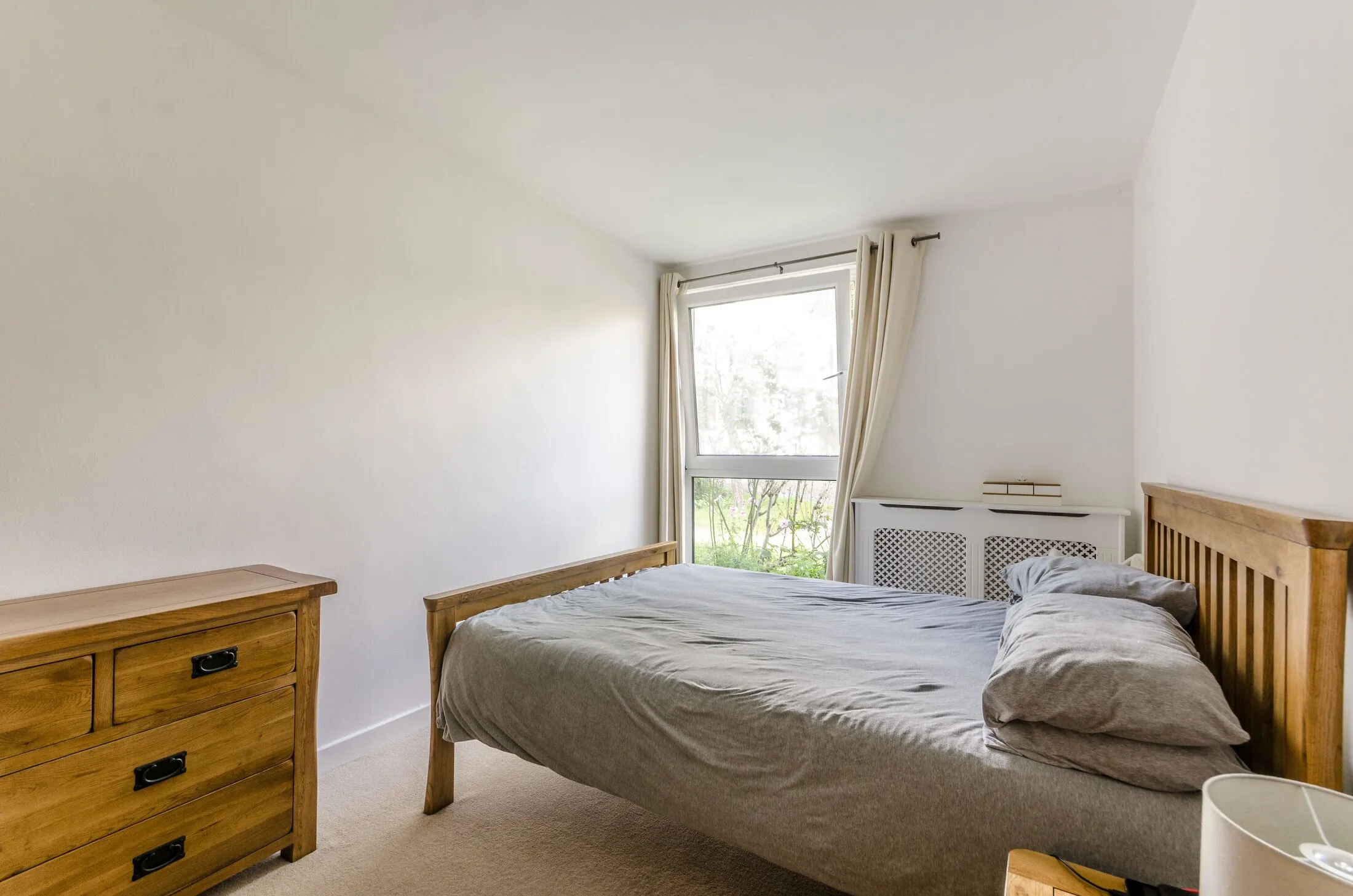 Flat Morea Mews in Greater London