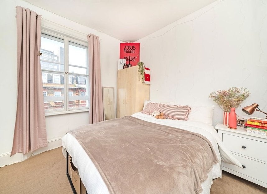 Flat Harrow Road in City of Westminster