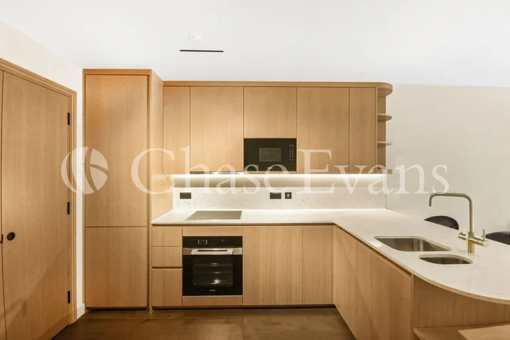 Flat Dean Street in City of Westminster