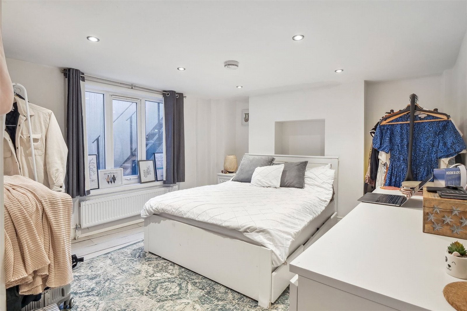 Flat Chatsworth Road in Greater London