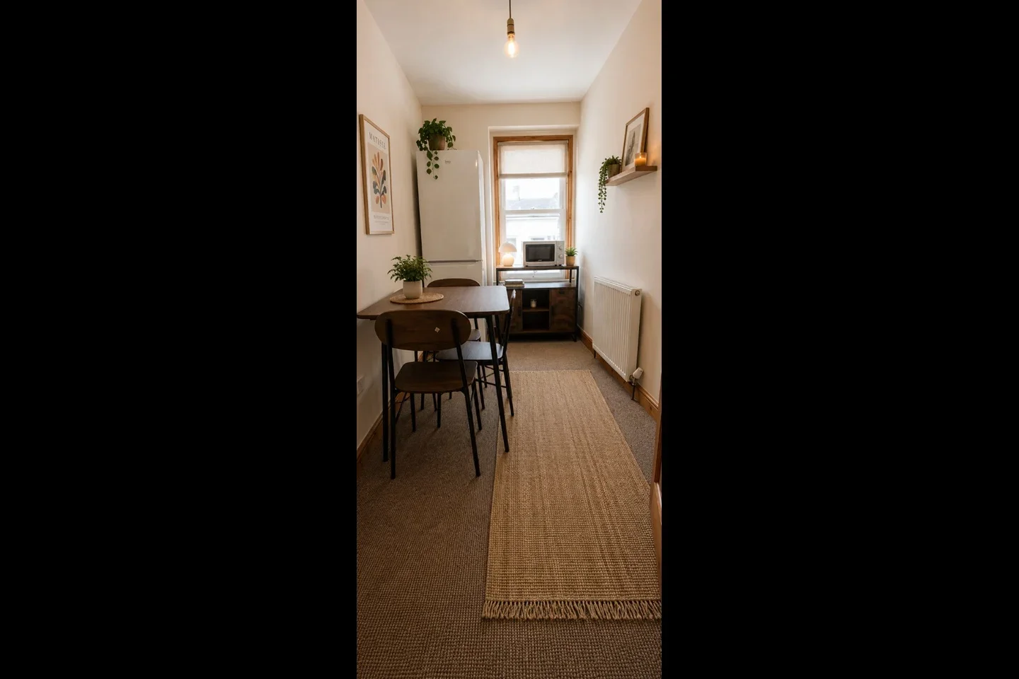 Room Arundal Crescent in Plymouth