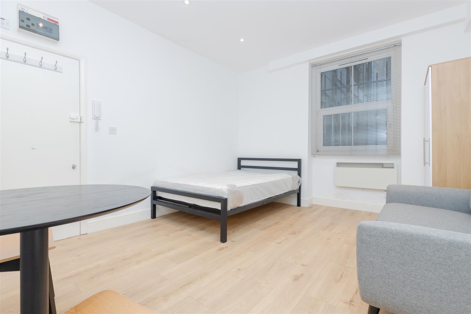 Flat Collingham Place in Greater London