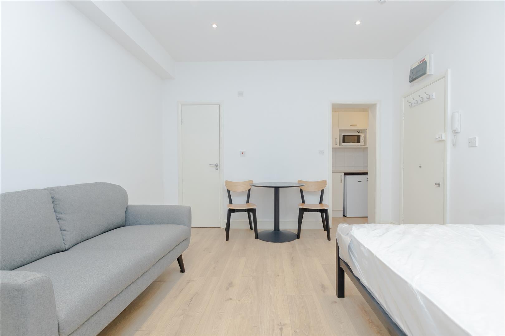 Flat Collingham Place in Greater London