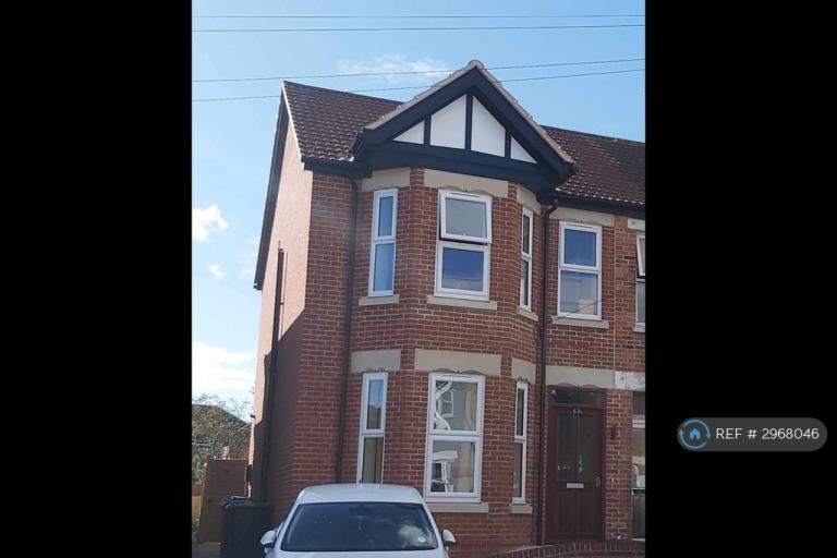 Flat Sterte Road in Poole