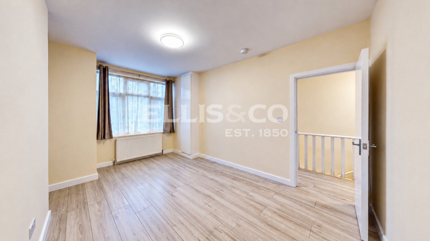 Flat Yewfield Road in Greater London