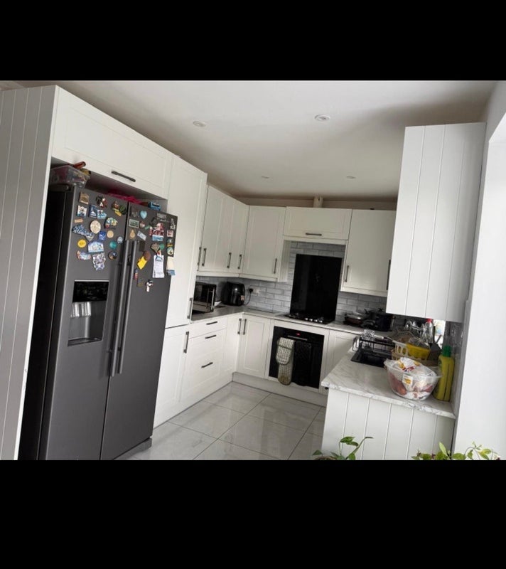 Room Tamworth Lane in Greater London