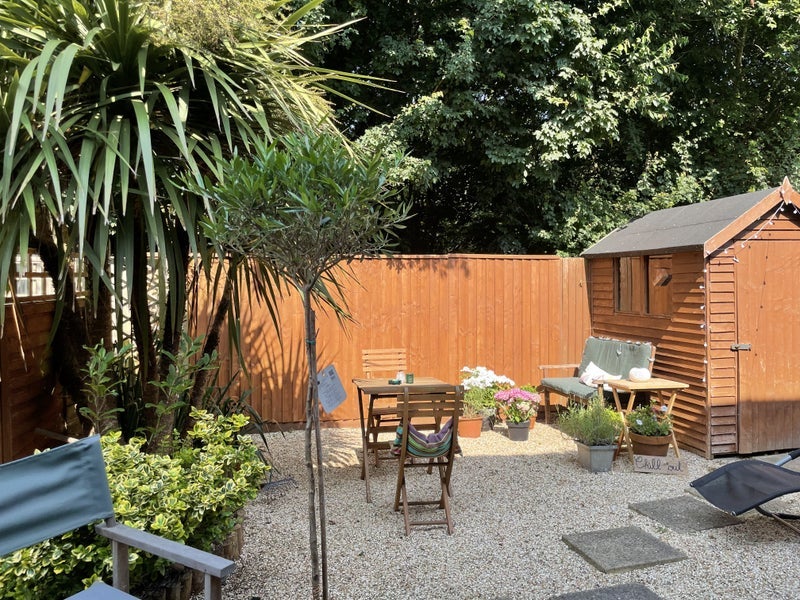Room Le Patourel Close in Christchurch