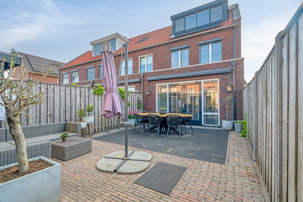 Huis Bunschoter Veenkamp 160 in Bunschoten-Spakenburg
