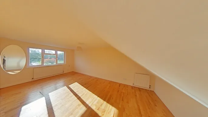 Flat North Approach in Watford